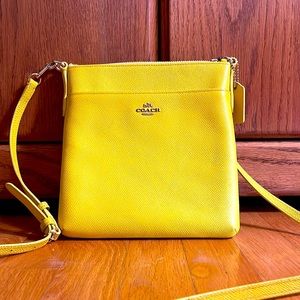 COACH Logo Kitt Cross Grain Leather Top Zip Messenger Crossbody Bag